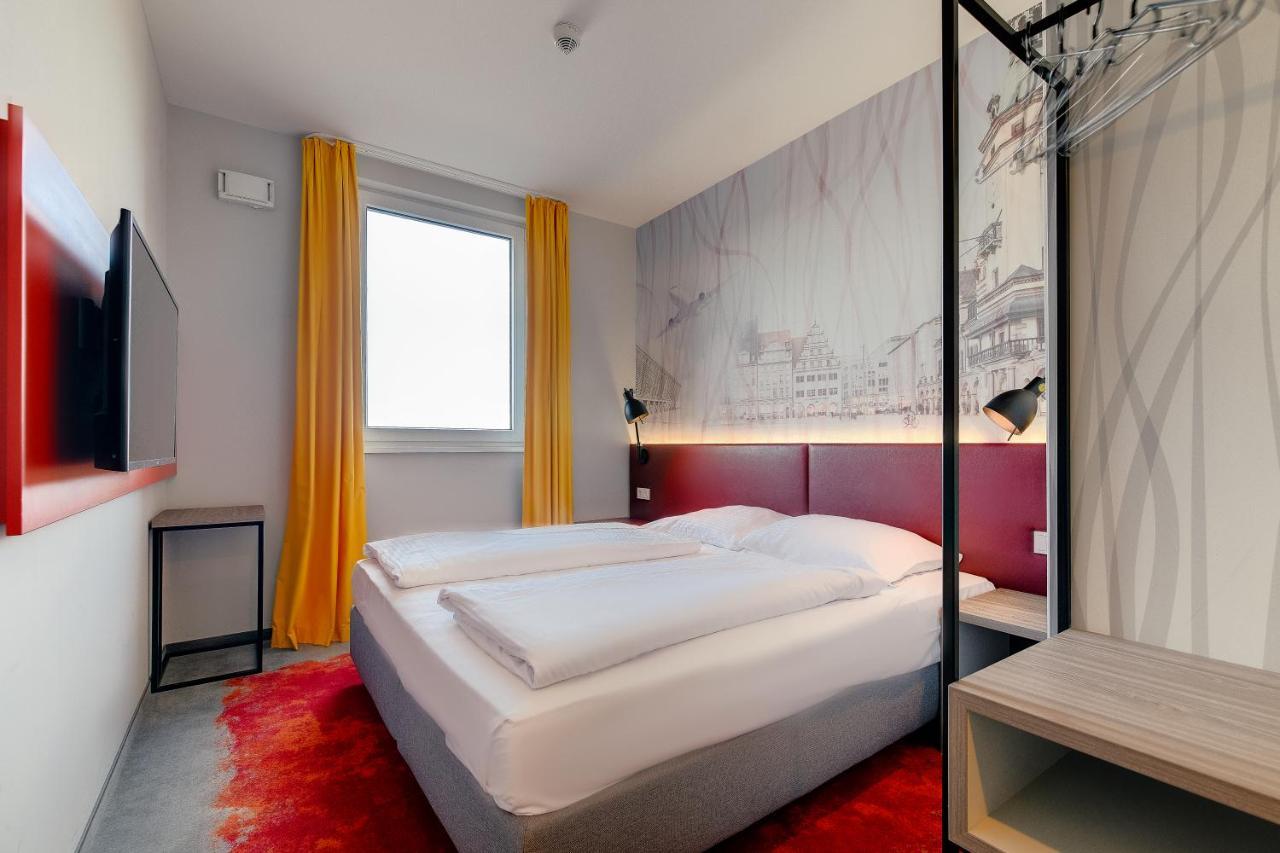 7 เดย์ พรีเมียม โฮเทล ไลพ์ซิชแอร์พอร์ต Hotel ชคอยดิทซ์ ภายนอก รูปภาพ